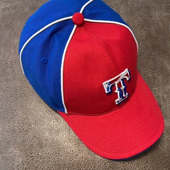 Texas Rangers Hat - Picture 3 of 6